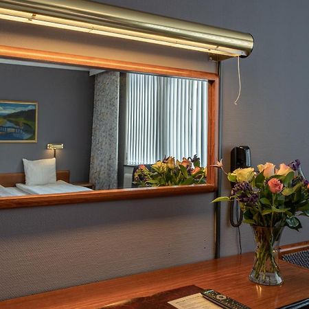 Hotell Villa Sparta Эльвсбюн Экстерьер фото