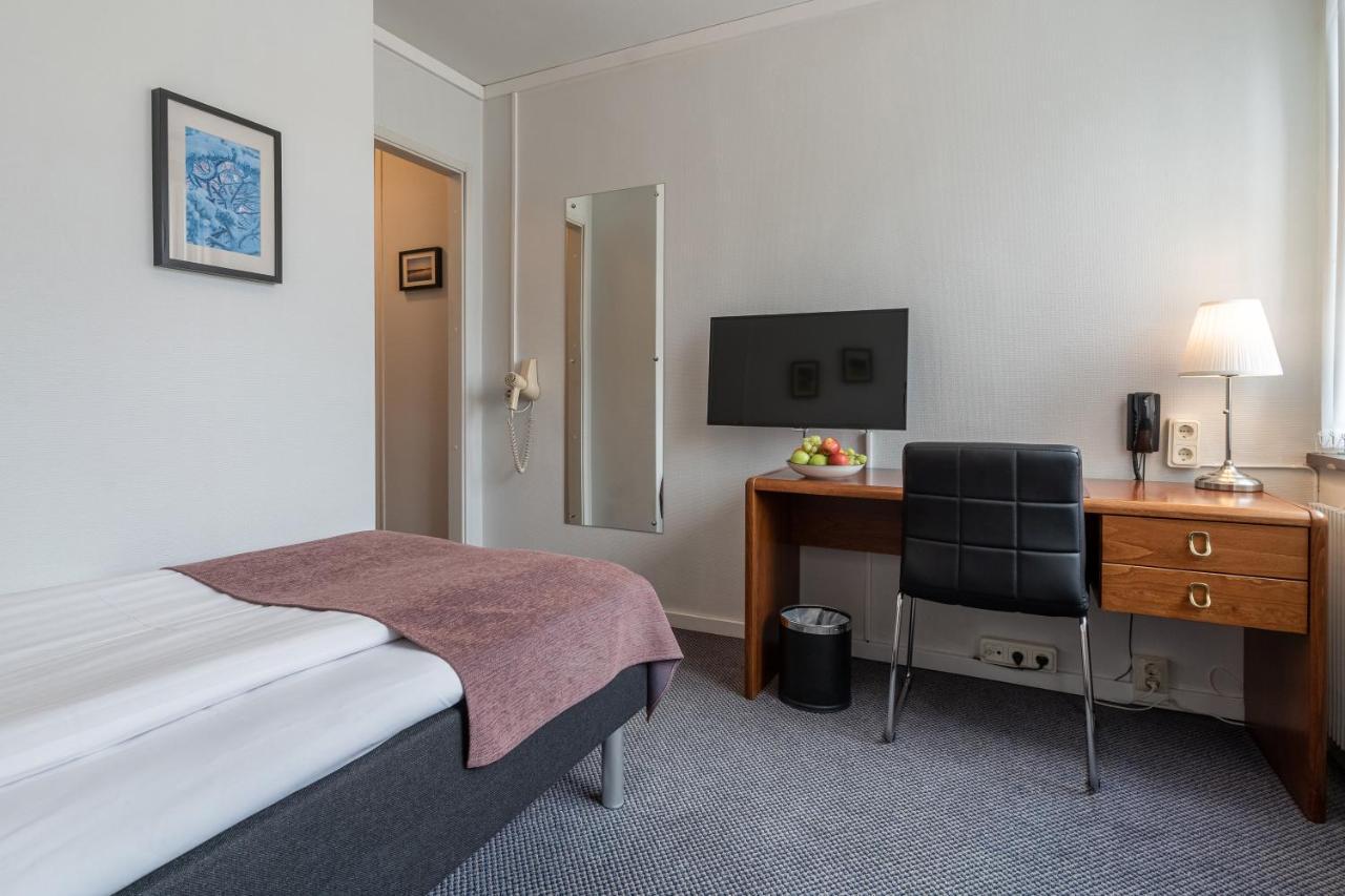 Hotell Villa Sparta Эльвсбюн Экстерьер фото