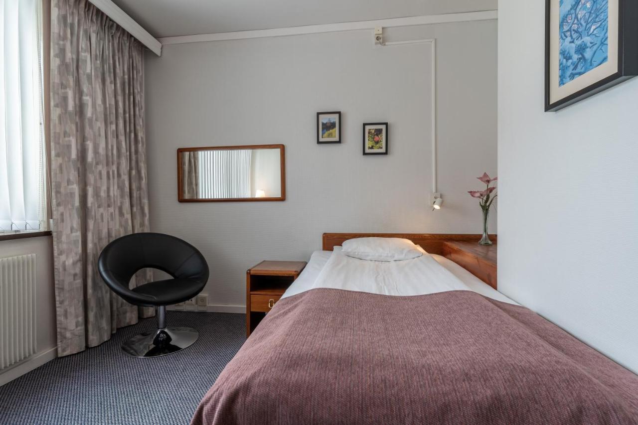 Hotell Villa Sparta Эльвсбюн Экстерьер фото